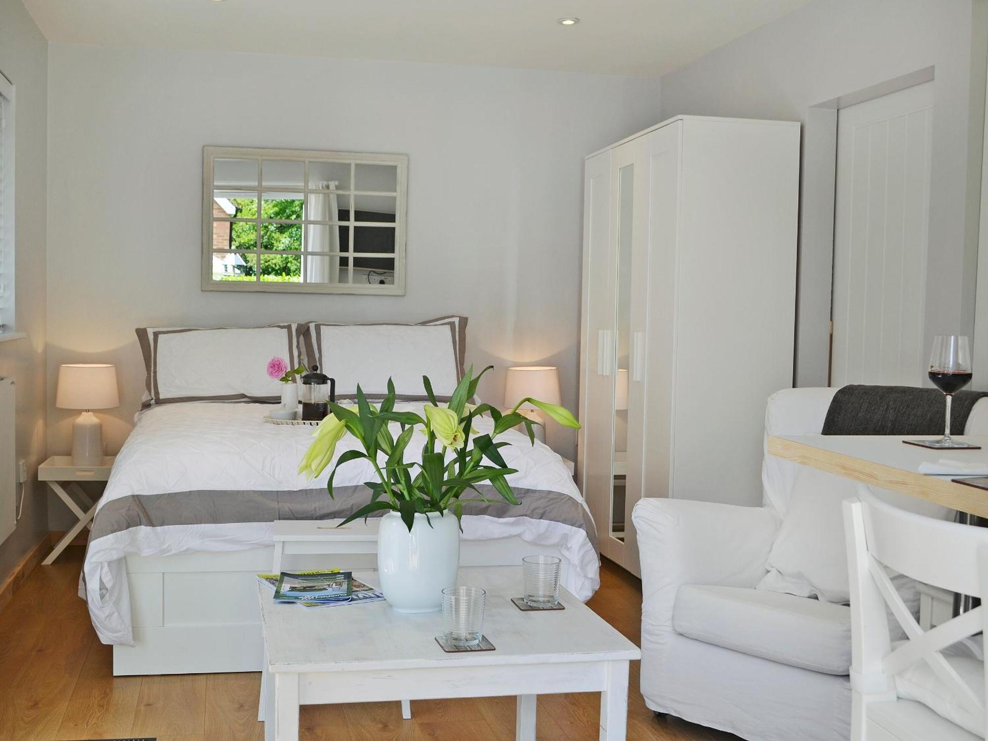 Petit Knowle Villa Cuckfield Екстериор снимка